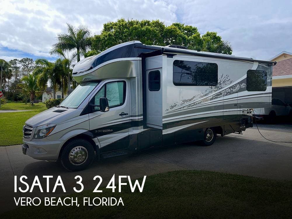 Email now about this 2019 Dynamax Corp Isata 3 24FW! Used 2019 Dynamax Corp Isata 3 24FW available in Vero Beach, Florida