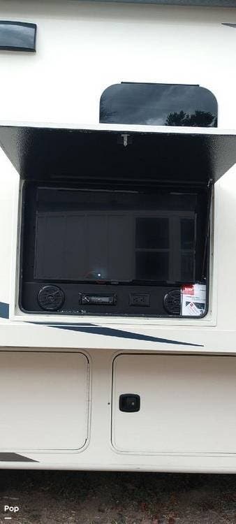 New 2022 Entegra Coach Vision XL 34G available in Franklin, North Carolina