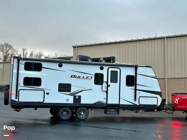 2022 Keystone Bullet 2430BH - Used Travel Trailer For Sale by Pop RVs in Tallmadge, Ohio