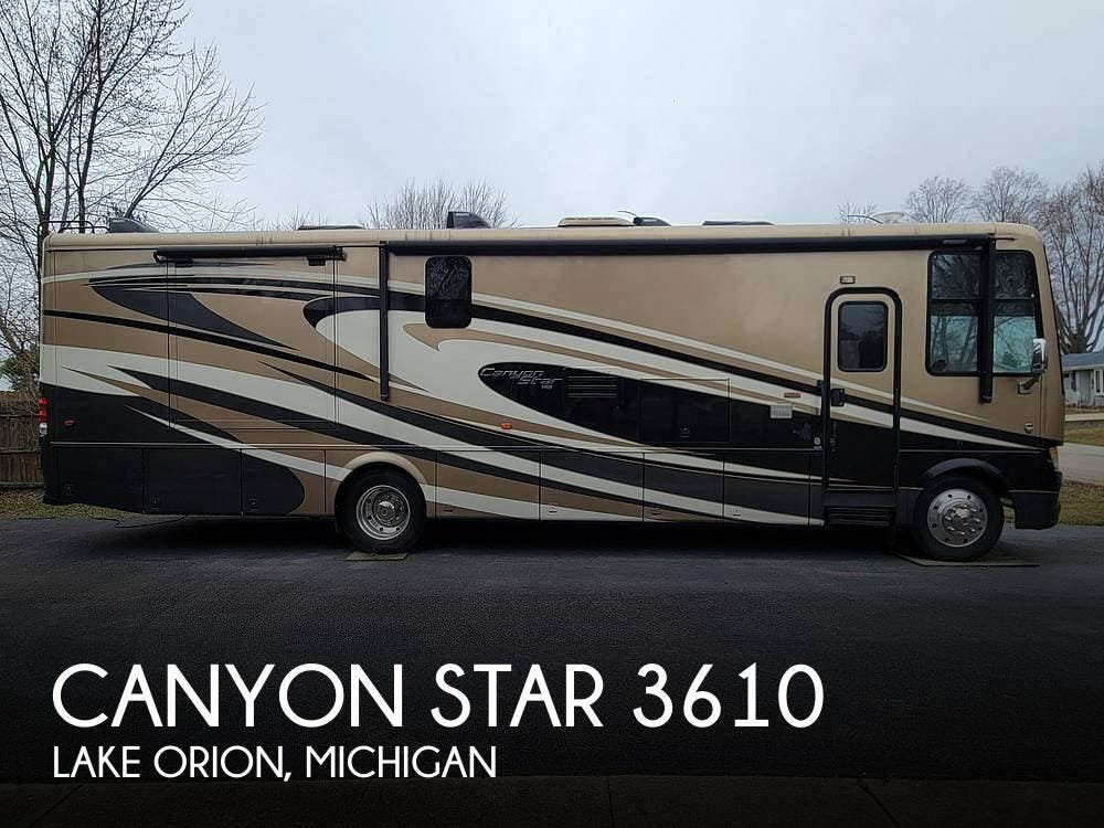 Email now about this 2015 Newmar Canyon Star 3610! Used 2015 Newmar Canyon Star 3610 available in Lake Orion, Michigan