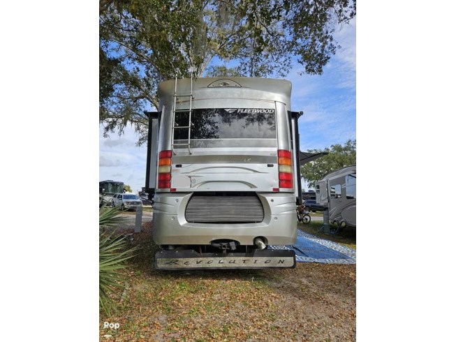 2006 Revolution LE 40L by Fleetwood from Pop RVs in North Port, Florida