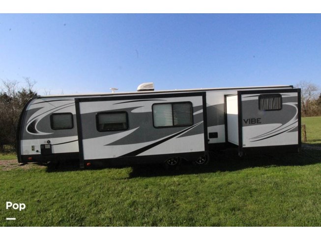 2018 Forest River Vibe 323QBS - Used Travel Trailer For Sale by Pop RVs in Hamilton, Ohio