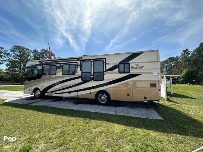 2008 Fleetwood Bounder 36D - Used Diesel Pusher For Sale by Pop RVs in Middleburg, Florida