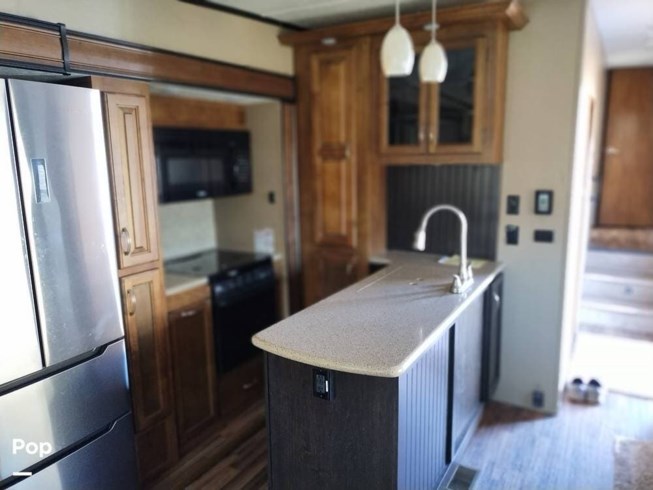 2018 Chaparral 391 QSMB by Coachmen from Pop RVs in Northville, Michigan
