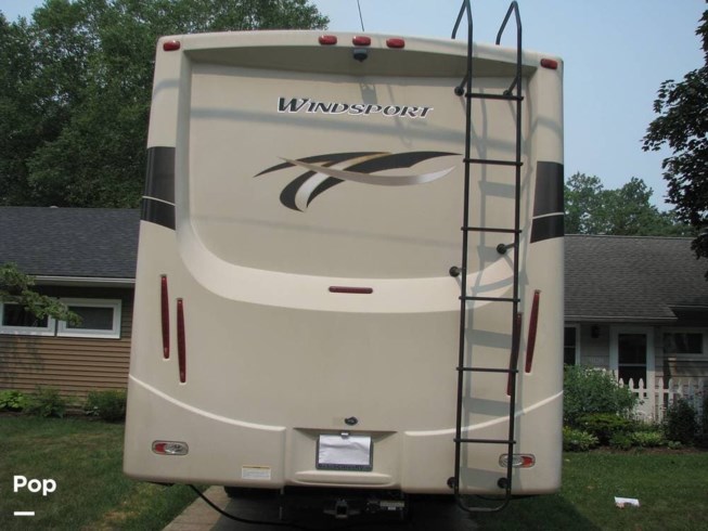 2015 Windsport 35C by Thor Motor Coach from Pop RVs in Cuyahoga Falls, Ohio