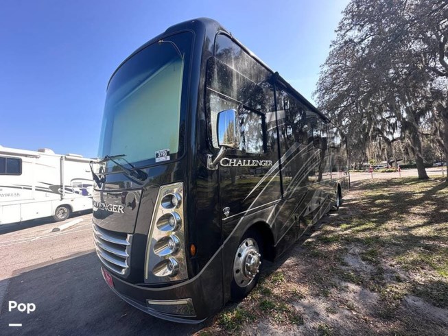 2022 Thor Motor Coach Challenger 35MQ - Used Class A For Sale by Pop RVs in Leesburg, Florida