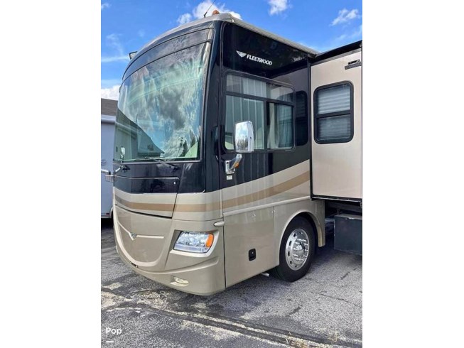 2008 Fleetwood Discovery 39R - Used Diesel Pusher For Sale by Pop RVs in Batesville, Arkansas
