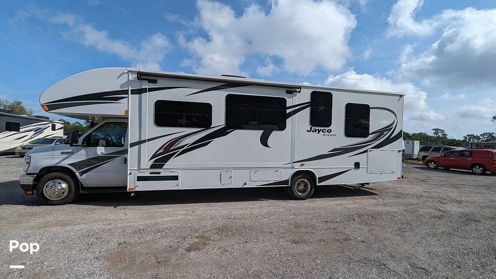 Call now about this 2022 Jayco Redhawk 29XK! 2022 Jayco Redhawk 29XK - Used Class C For Sale by Pop RVs in Sarasota, Florida features Slideout, Generator, Awning, Air Conditioning