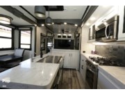 Call now about this 2022 Redwood RV Redwood 4150RD! 2022 Redwood RV Redwood 4150RD - Used Fifth Wheel For Sale by Pop RVs in Paradise Valley, Arizona features Air Conditioning, Slideout, Awning, Leveling Jacks
