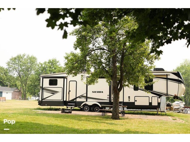 2020 Sierra 384QBOK by Forest River from Pop RVs in Milroy, Pennsylvania
