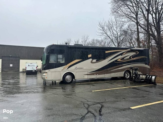 2011 Berkshire 390BH by Forest River from Pop RVs in Canton, Massachusetts