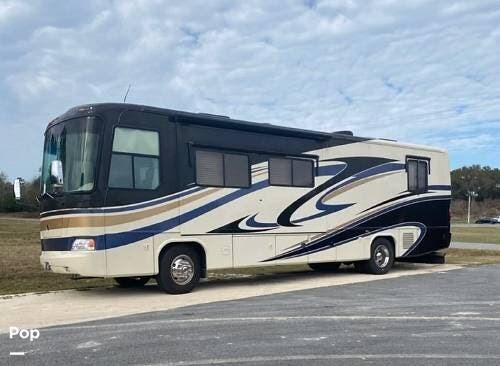 2009 Monaco RV Cayman 38SBD - Used Diesel Pusher For Sale by Pop RVs in Lake City, Florida