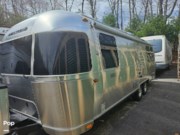 Call now about this 2019 Airstream Globetrotter 27FB! 2019 Airstream Globetrotter 27FB - Used Travel Trailer For Sale by Pop RVs in Colchester, Connecticut features Air Conditioning, Awning, Leveling Jacks