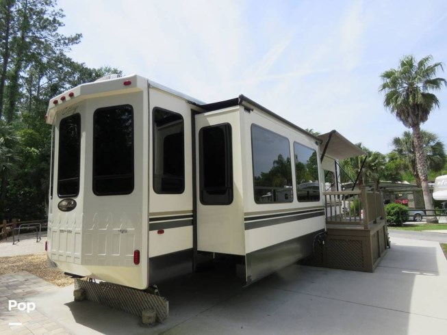 2018 Forest River Cedar Creek Hathaway Edition 40CRS - Used Travel Trailer For Sale by Pop RVs in Silver Springs, Florida