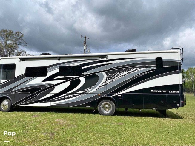 2019 Forest River Georgetown XL 369DS - Used Class A For Sale by Pop RVs in Hemingway, South Carolina