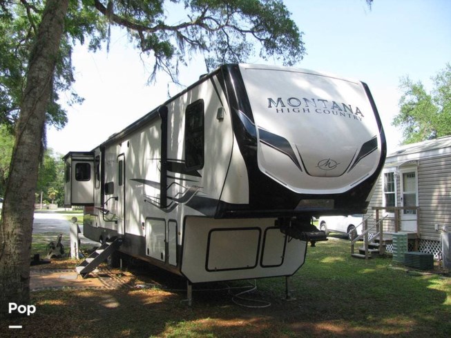 2022 Keystone Montana High Country 373RD - Used Fifth Wheel For Sale by Pop RVs in New Smyrna Beach, Florida