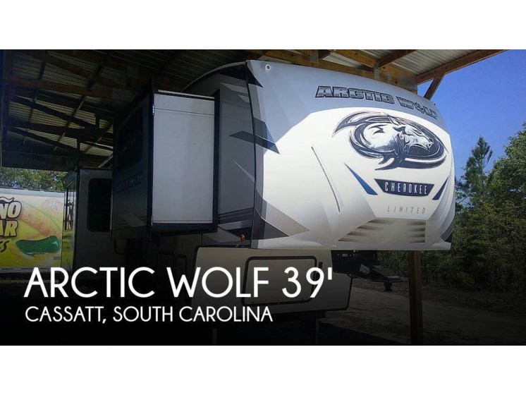 Used 2022 Cherokee Arctic Wolf 3990 Suite available in Cassatt, South Carolina