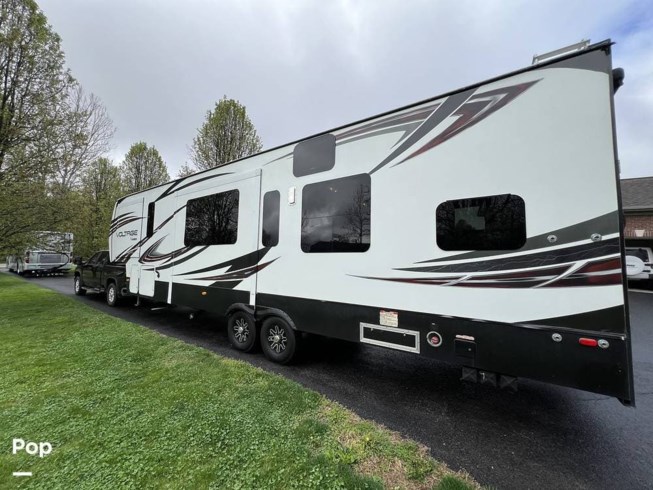 2015 Voltage 3305 by Dutchmen from Pop RVs in Bloomington, Indiana