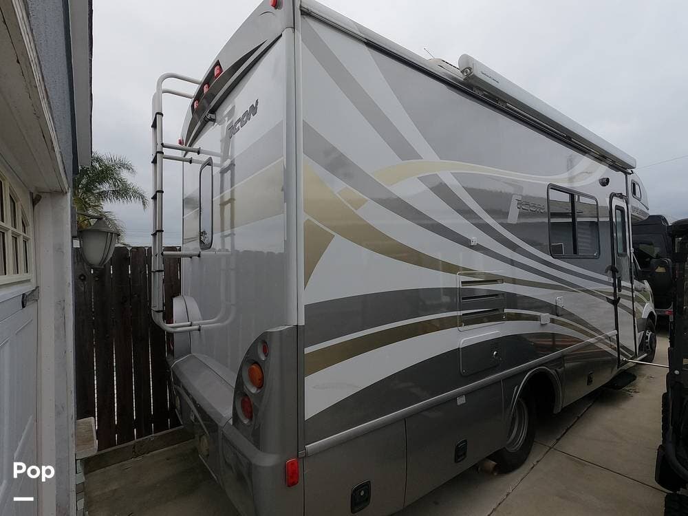 Used 2009 Fleetwood Icon 24A available in Whittier, California
