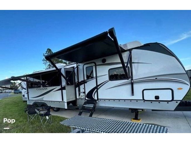 2022 Keystone Cougar 34TSB - Used Travel Trailer For Sale by Pop RVs in Poinciana, Florida