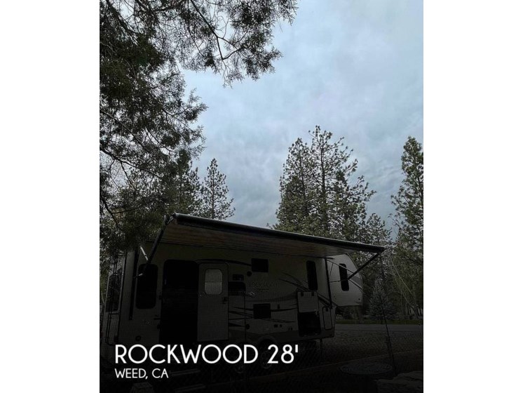 Used 2018 Rockwood Signature 8244BS available in Weed, California