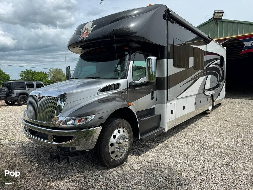 Call now about this 2020 Nexus Ghost 36DS! 2020 Nexus Ghost 36DS - Used Super C For Sale by Pop RVs in Berryville, Arkansas features Generator, Slideout, Awning, Air Conditioning, Leveling Jacks