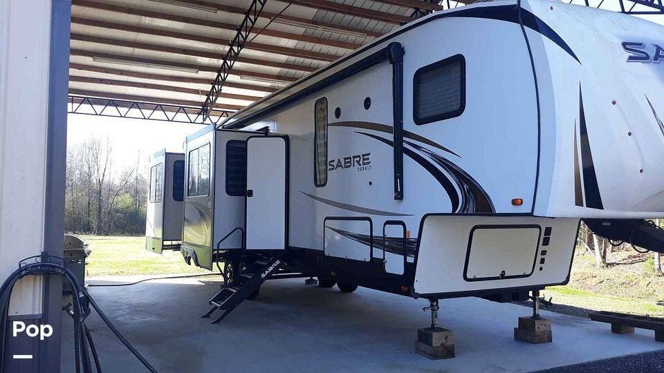 Call now about this 2020 Forest River Sabre 38RDP! 2020 Forest River Sabre 38RDP - Used Fifth Wheel For Sale by Pop RVs in Coker, Alabama features Air Conditioning, Awning, Slideout