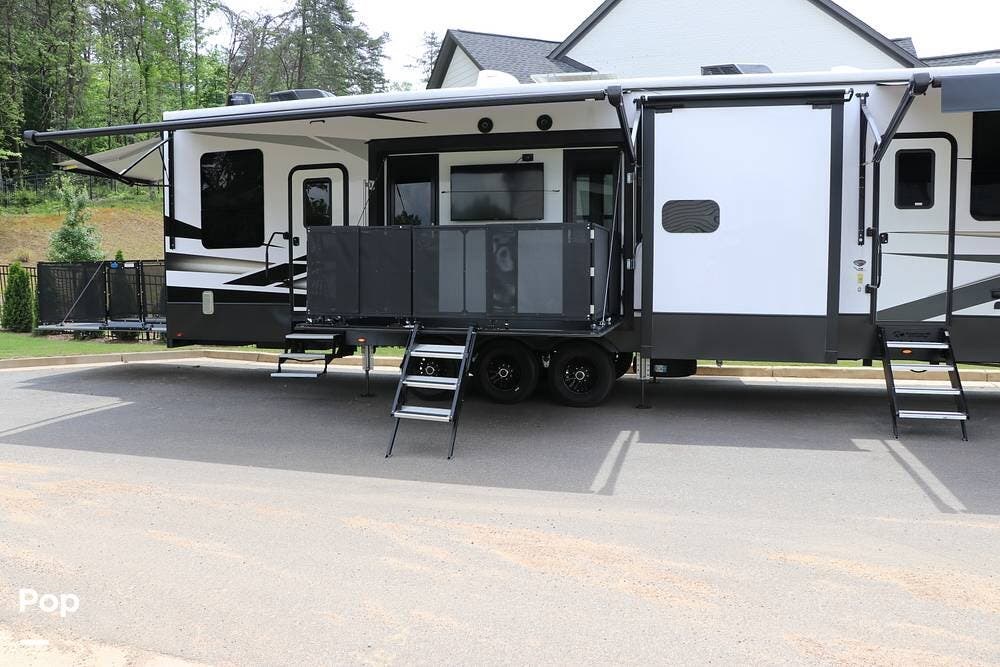 Contact us now about this 2023 Keystone Raptor 429! 2023 Raptor 429 by Keystone from Pop RVs in Woodstock, Georgia