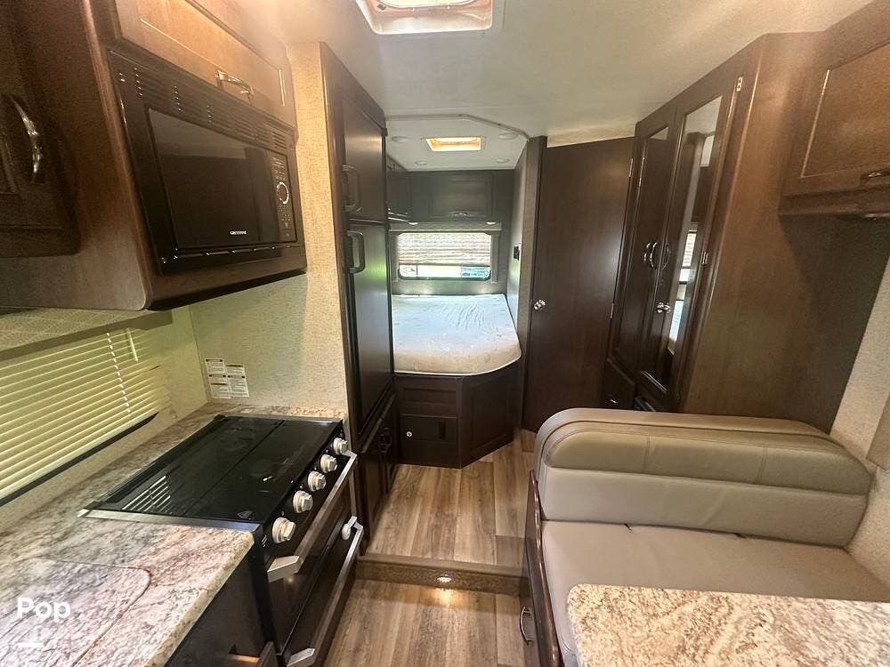 Contact us now about this 2020 Thor Motor Coach Freedom Elite 22HE! 2020 Freedom Elite 22HE by Thor Motor Coach from Pop RVs in Kissimmee, Florida