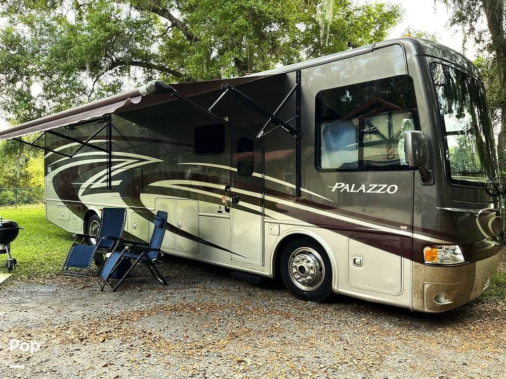 Contact us now about this 2014 Thor Motor Coach Palazzo 36.1! 2014 Palazzo 36.1 by Thor Motor Coach from Pop RVs in Silver Creek, Mississippi