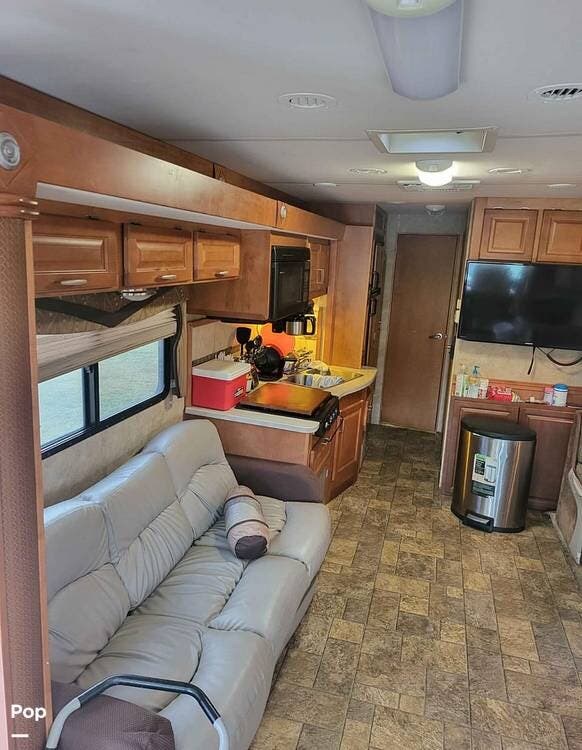 Used 2010 Gulf Stream Independence 8383 available in Holy Springs, Mississippi
