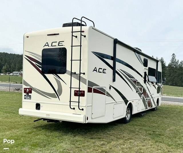 Call now about this 2020 Thor Motor Coach A.C.E. 30.2! 2020 Thor Motor Coach A.C.E. 30.2 - Used Class A For Sale by Pop RVs in Stephenville, Texas features Air Conditioning, Slideout, Awning, Leveling Jacks, Generator