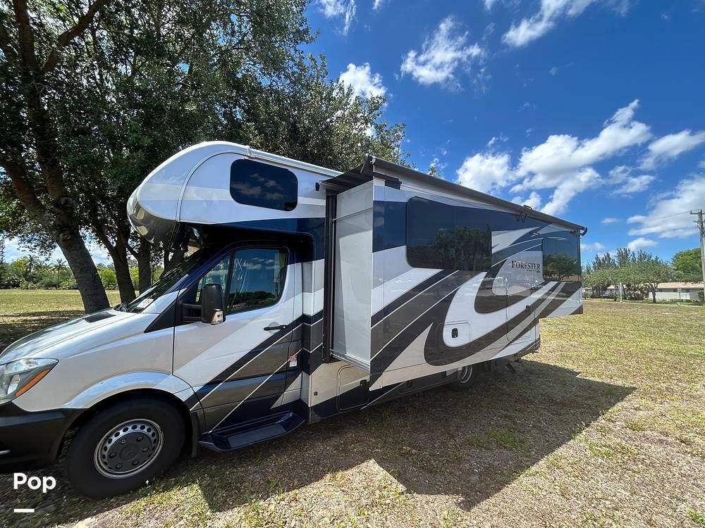 Call now about this 2018 Forest River Forester MBS 2401WS! 2018 Forest River Forester MBS 2401WS - Used Class C For Sale by Pop RVs in Coral Springs, Florida features Awning, Leveling Jacks, Slideout, Air Conditioning, Generator