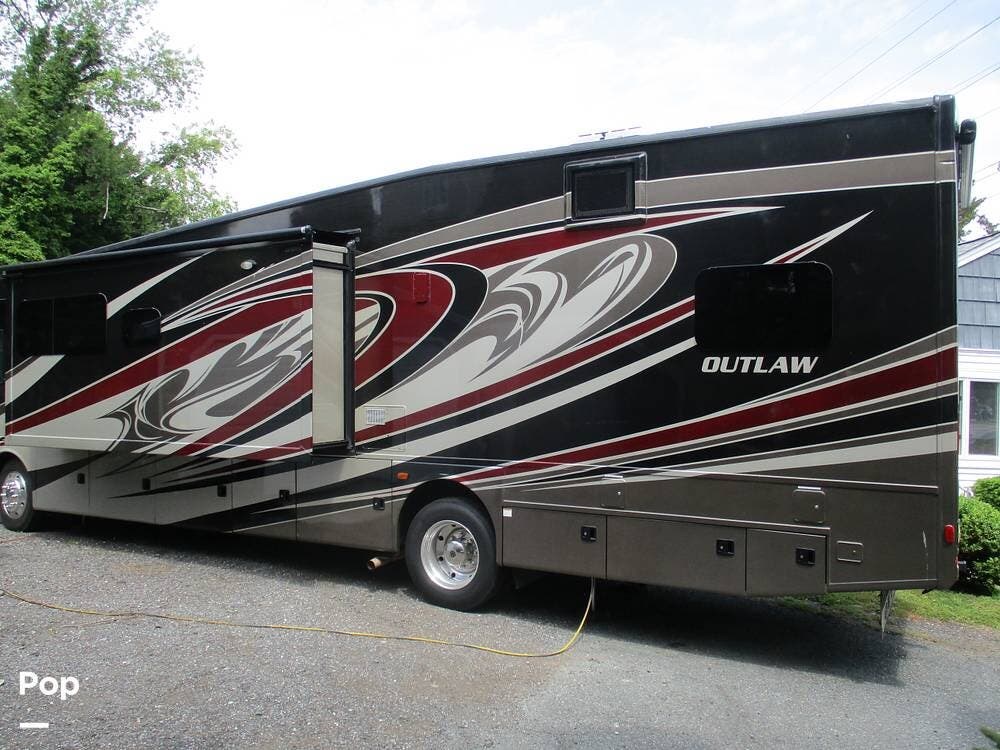 Thor Motor Coach Outlaw Bg Rv For Sale In Rehoboth Beach De