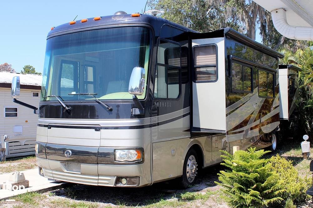Contact us now about this 2009 Monaco RV Knight 41SKQ! 2009 Knight 41SKQ by Monaco RV from Pop RVs in Winter Haven, Florida