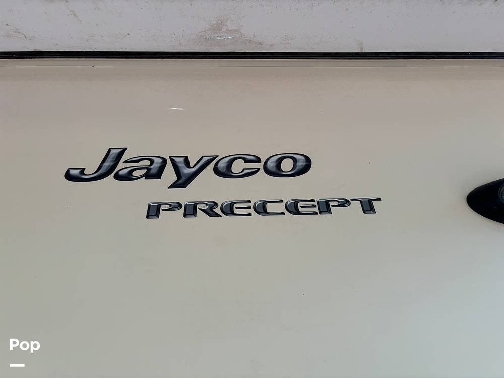 Contact us now about this 2015 Jayco Precept 35UP! 2015 Precept 35UP by Jayco from Pop RVs in Bishop, Georgia