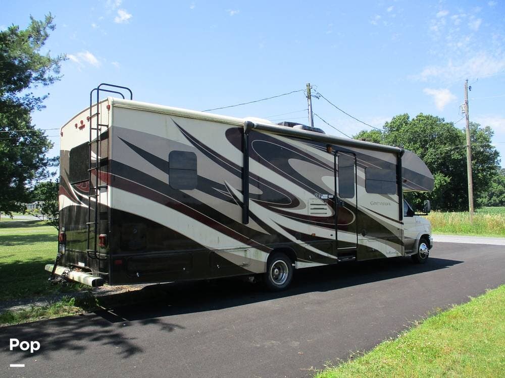 Contact us now about this 2017 Jayco Greyhawk 30X! 2017 Greyhawk 30X by Jayco from Pop RVs in Laurel, Delaware