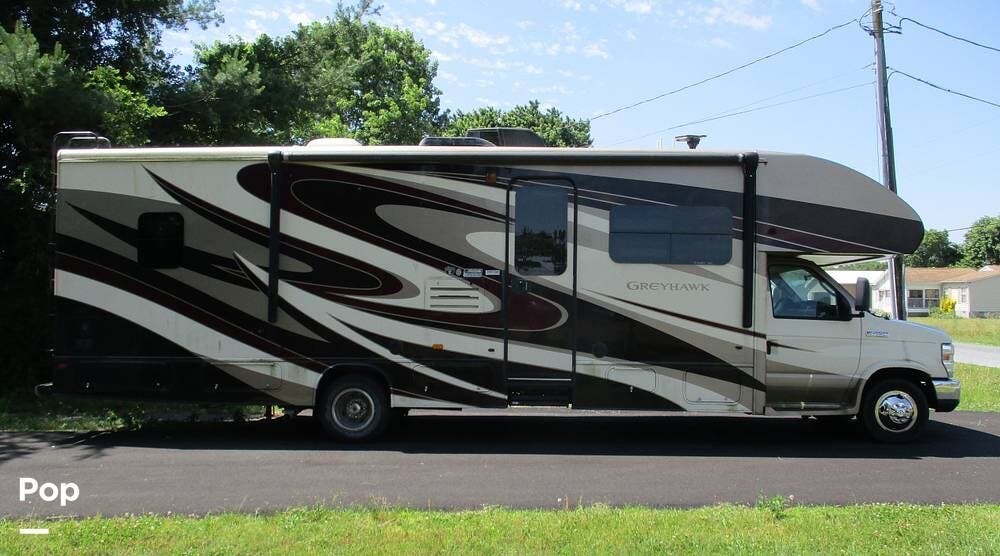 Call now about this 2017 Jayco Greyhawk 30X! 2017 Jayco Greyhawk 30X - Used Class C For Sale by Pop RVs in Laurel, Delaware features Slideout, Leveling Jacks, Awning, Generator, Air Conditioning