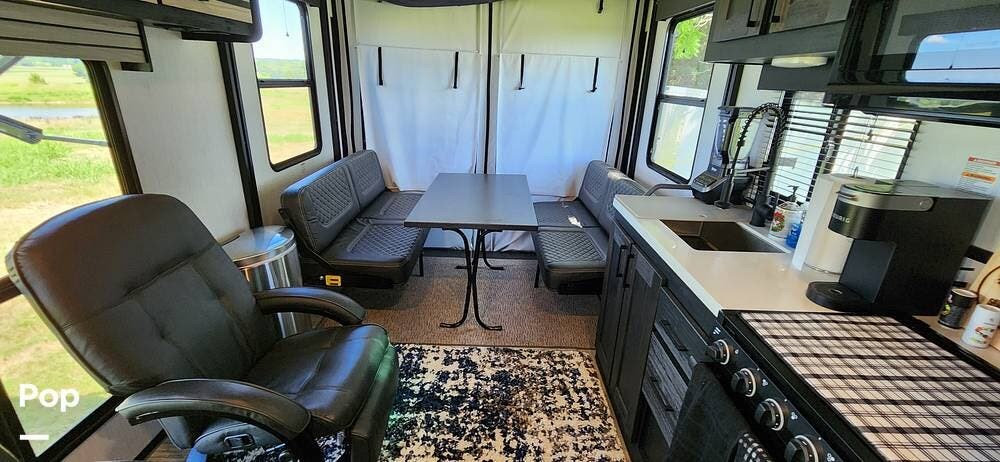 Call now about this 2022 Cruiser RV Stryker 2714! 2022 Cruiser RV Stryker 2714 - Used Toy Hauler For Sale by Pop RVs in Stratford, Oklahoma features Awning, Generator, Slideout, Air Conditioning