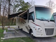 Call now about this 2017 Winnebago Vista 31BE! 2017 Winnebago Vista 31BE - Used Class A For Sale by Pop RVs in Fredericksburg, Ohio features Awning, Air Conditioning, Slideout, Generator, Leveling Jacks