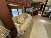 Call now about this 2006 Tiffin Phaeton 40 QDH! 2006 Tiffin Phaeton 40 QDH - Used Diesel Pusher For Sale by Pop RVs in Millbrook, Alabama features Leveling Jacks, Slideout, Awning, Generator, Air Conditioning