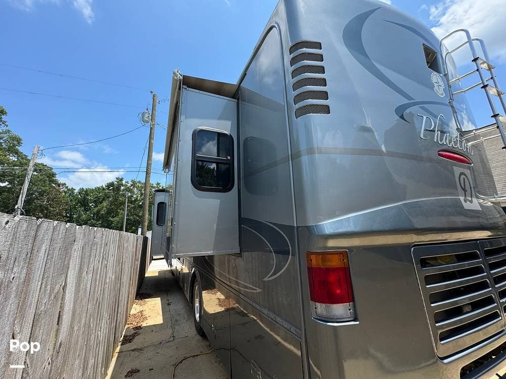 Used 2006 Tiffin Phaeton 40 QDH available in Millbrook, Alabama