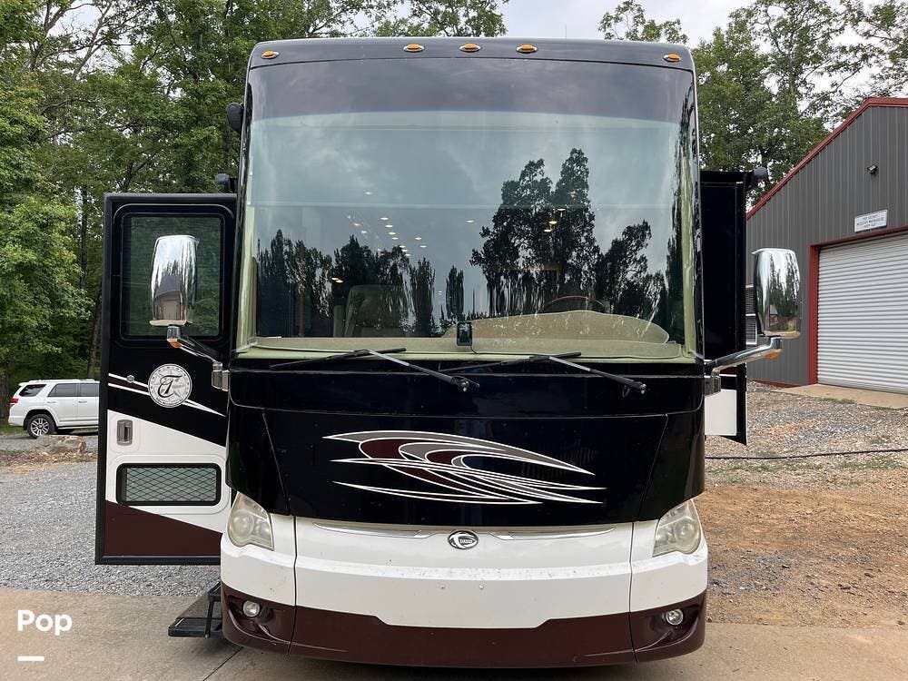 Call now about this 2014 Tiffin Allegro Bus 37AP! 2014 Tiffin Allegro Bus 37AP - Used Diesel Pusher For Sale by Pop RVs in Washington, Georgia features Leveling Jacks, Generator, Slideout, Air Conditioning, Awning