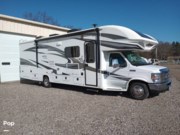 Call now about this 2019 Jayco Greyhawk Prestige 29MVP! 2019 Jayco Greyhawk Prestige 29MVP - Used Class C For Sale by Pop RVs in Seville, Ohio features Leveling Jacks, Air Conditioning, Awning, Slideout