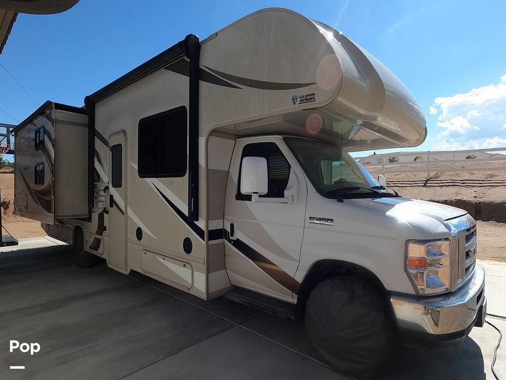 Call now about this 2019 Thor Motor Coach Four Winds 30D! 2019 Thor Motor Coach Four Winds 30D - Used Class C For Sale by Pop RVs in Oak Hills, California features Awning, Slideout, Air Conditioning, Generator
