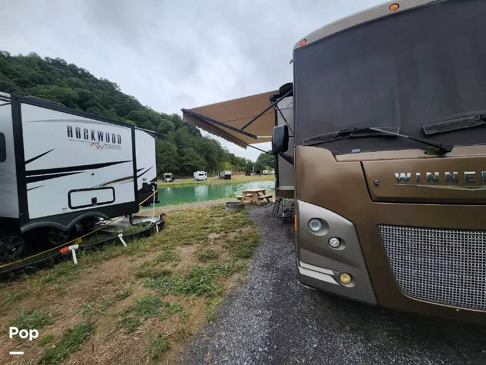 Contact us now about this 2015 Winnebago Vista 36Y! 2015 Vista 36Y by Winnebago from Pop RVs in Rosharon, Texas