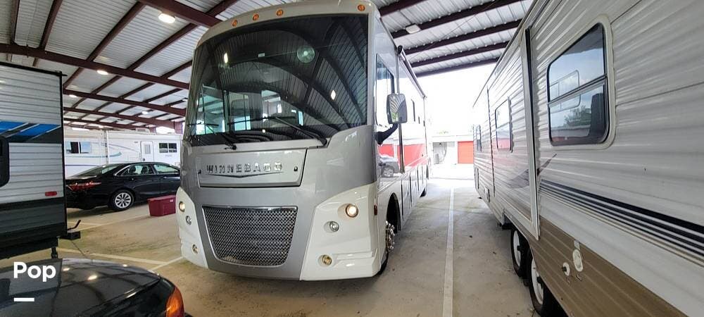 Call now about this 2019 Winnebago Adventurer 35F! 2019 Winnebago Adventurer 35F - Used Class A For Sale by Pop RVs in Knoxville, Tennessee features Leveling Jacks, Awning, Air Conditioning, Generator, Slideout