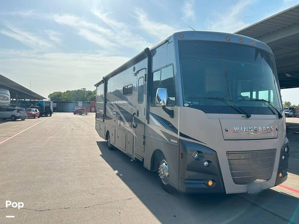 Call now about this 2022 Winnebago Vista 32M! 2022 Winnebago Vista 32M - Used Class A For Sale by Pop RVs in The Colony, Texas features Air Conditioning, Awning, Slideout, Generator, Leveling Jacks