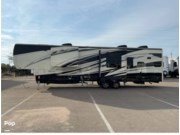Call now about this 2022 Heartland Landmark 365 Chesapeake! 2022 Heartland Landmark 365 Chesapeake - Used Fifth Wheel For Sale by Pop RVs in Fall River, Kansas features Slideout, Leveling Jacks, Air Conditioning, Awning