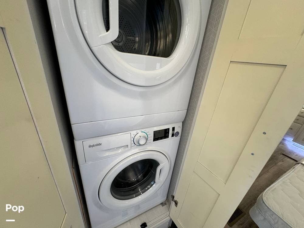 Contact us now about this 2021 DRV Mobile Suites 41FKMB! 2021 Mobile Suites 41FKMB by DRV from Pop RVs in Payson, Utah